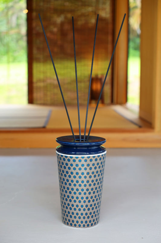 ILUM COLOGNE RETRO REED DIFFUSER / LARGE